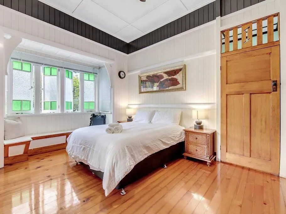 Holiday home Historic Character-Filled Jade Cottage Ipswich