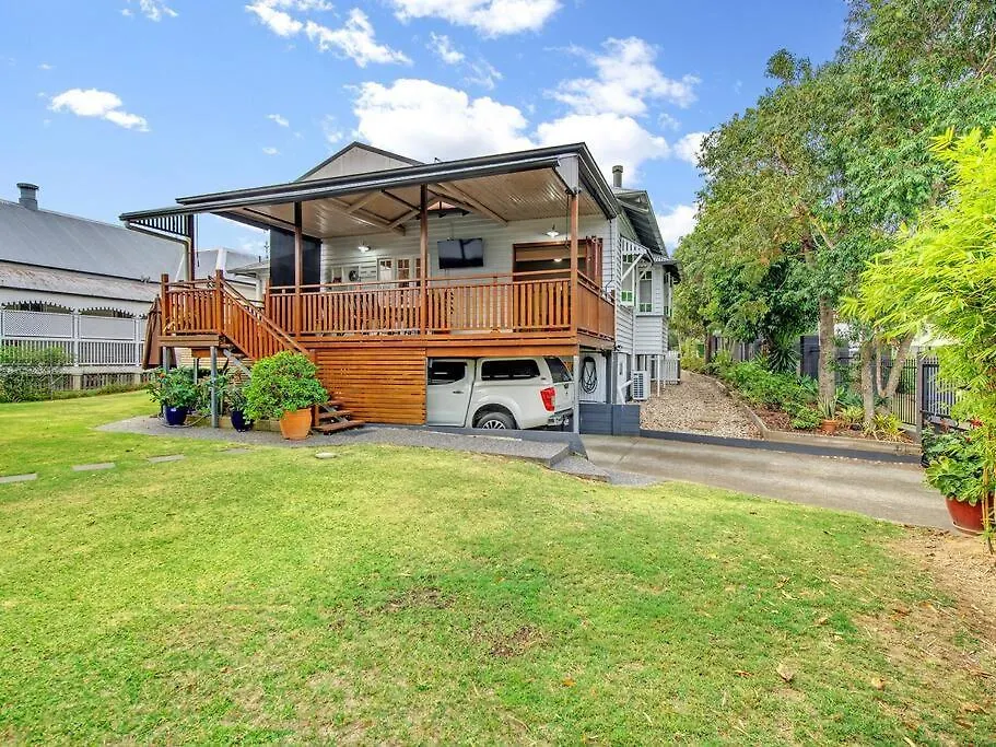 Historic Character-Filled Jade Cottage Ipswich 0*,  Australia