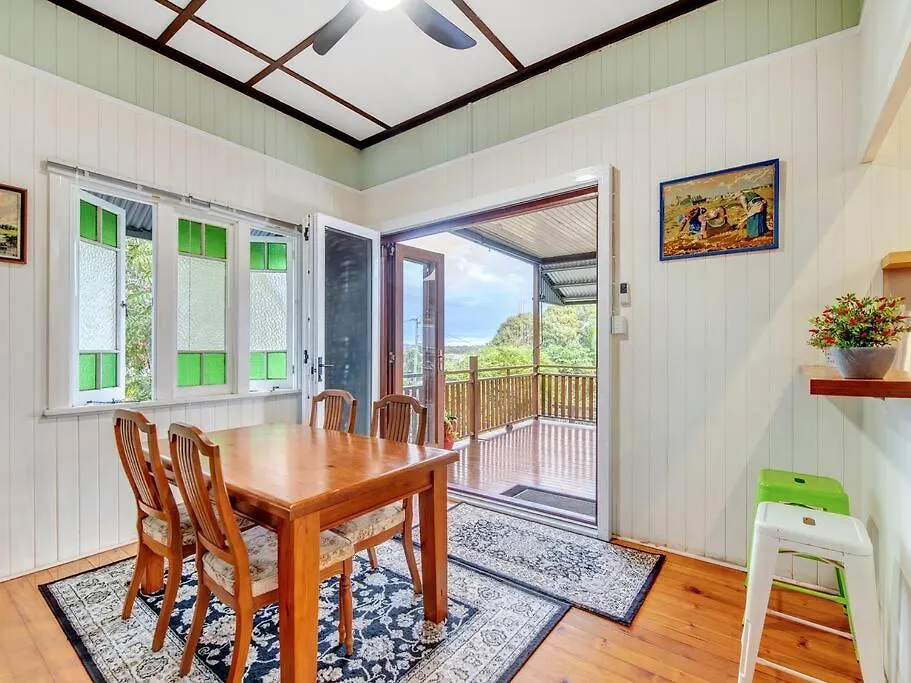 Historic Character-Filled Jade Cottage Ipswich Holiday home