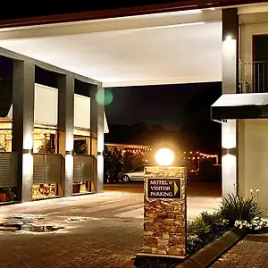 Country Motel